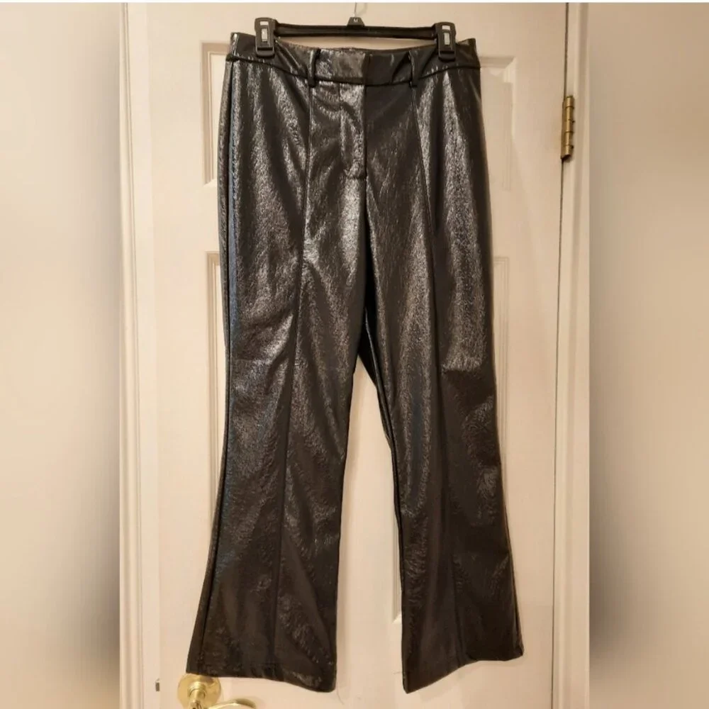 NWT 7 For All Mankind Faux Leather Hi-Rise Wide Leg Kick Flare Crop Pant…